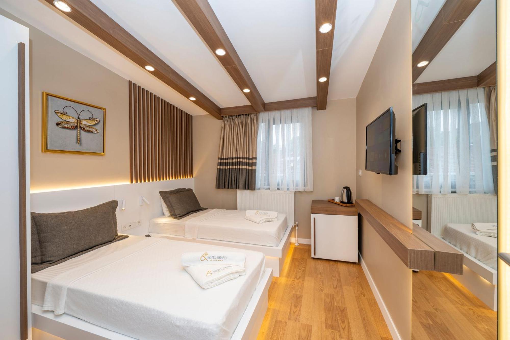Hotel Grand Estambul Exterior foto