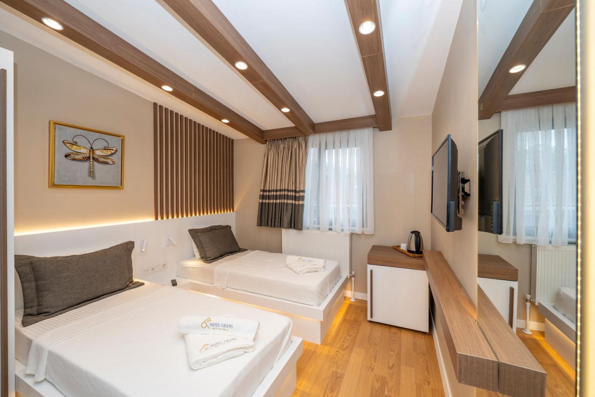 Hotel Grand Estambul Exterior foto