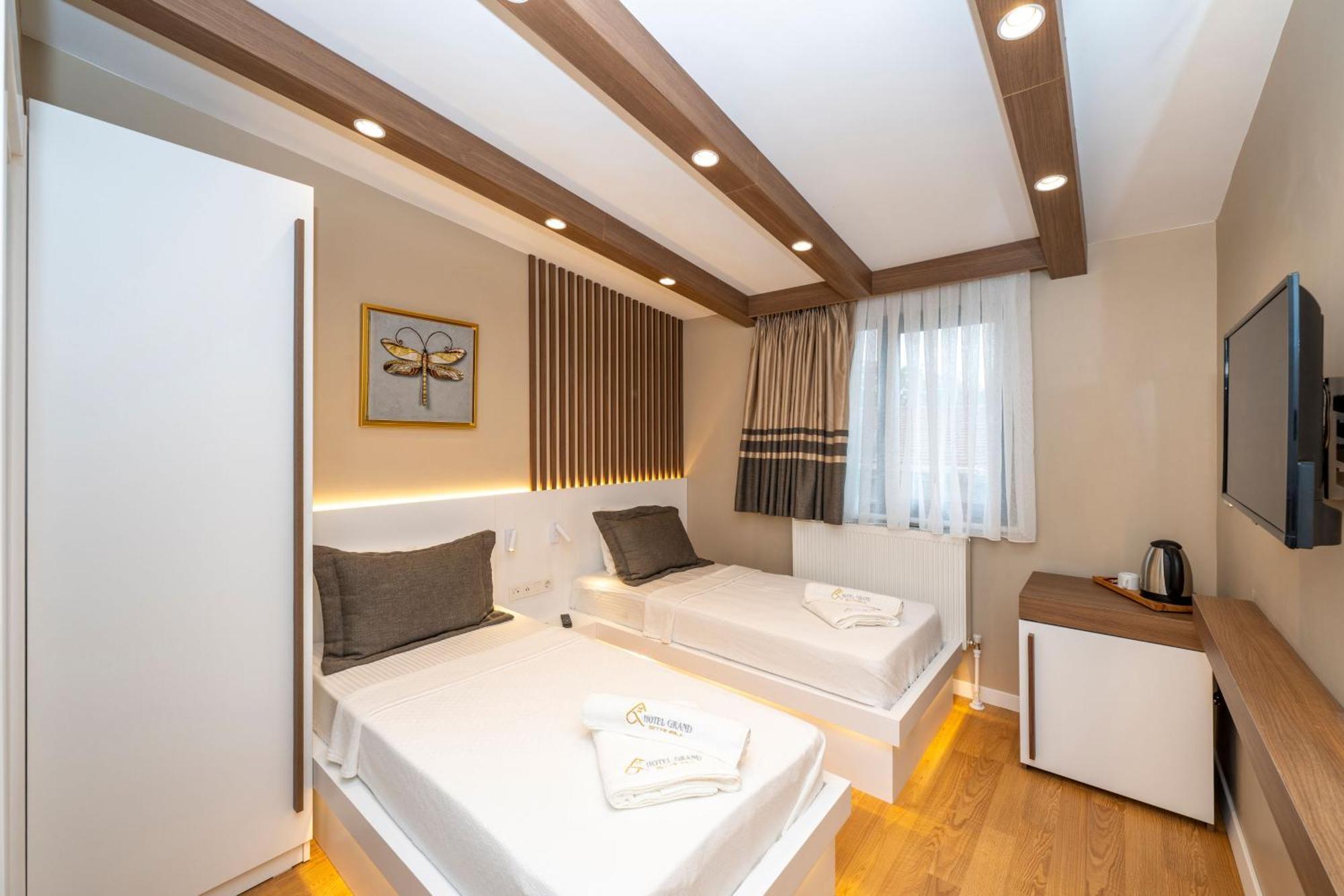 Hotel Grand Estambul Exterior foto